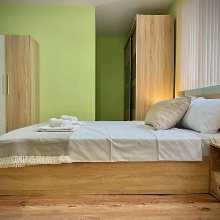 Modern & Cozy For 4 Guests In Sofia, Lozenets Apartment