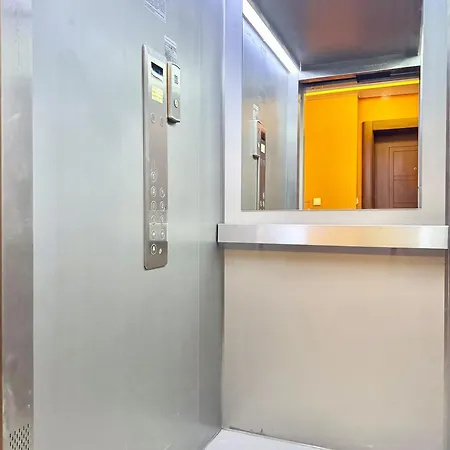 Apartment Modern & Cozy For 4 Guests In Sofia, Lozenets Sofia