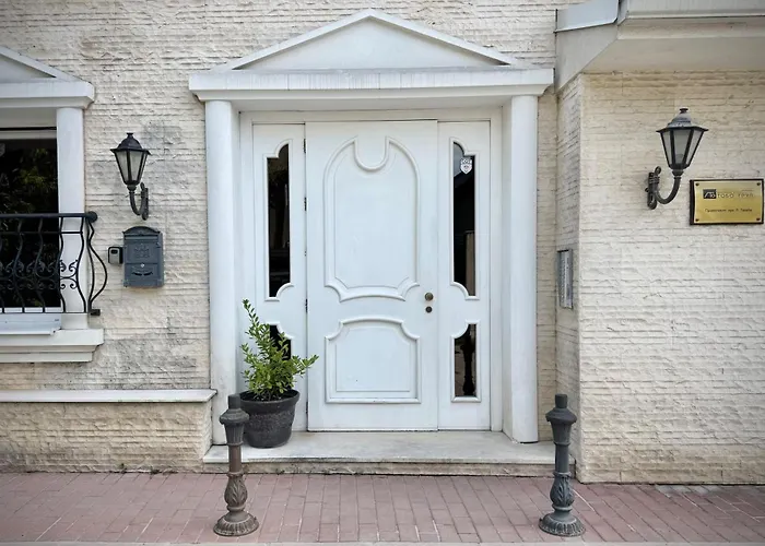 Modern & Cozy For 4 Guests In Sofia, Lozenets דירה