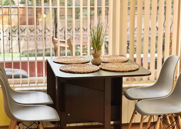 Modern & Cozy For 4 Guests In Sofia, Lozenets דירה סופיה