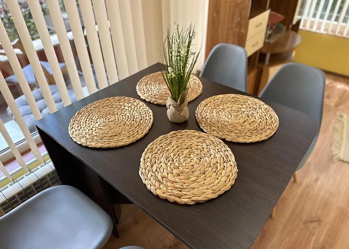 דירה Modern & Cozy For 4 Guests In Sofia, Lozenets