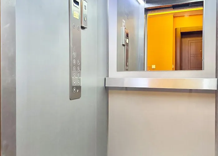 דירה Modern & Cozy For 4 Guests In Sofia, Lozenets סופיה