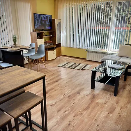 Modern & Cozy For 4 Guests In Sofia, Lozenets
