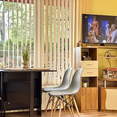 Modern & Cozy For 4 Guests In Sofia, Lozenets Апартамент София