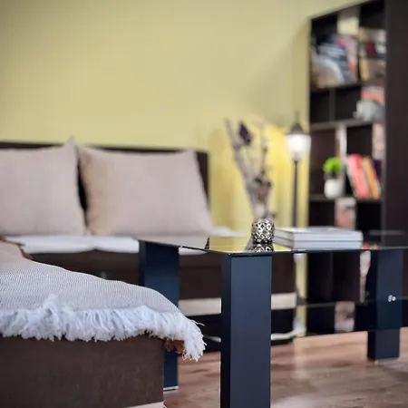 Modern & Cozy For 4 Guests In Sofia, Lozenets * Σόφια