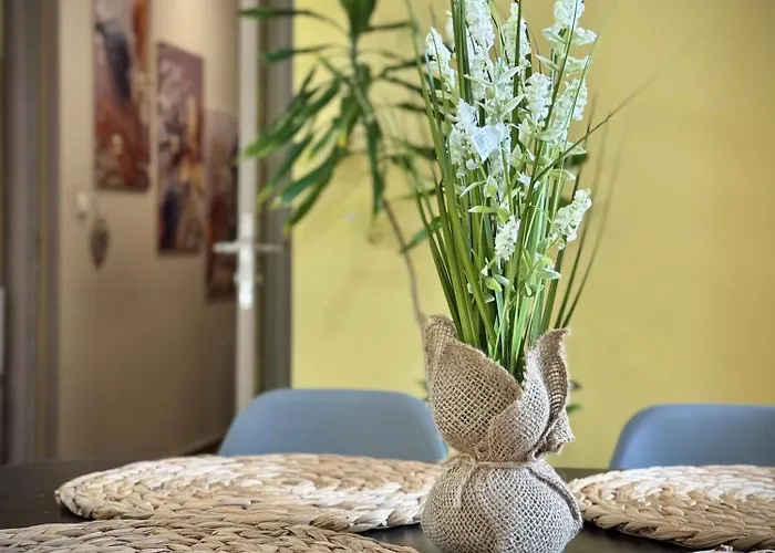 Lejlighed Modern & Cozy For 4 Guests In Sofia, Lozenets *