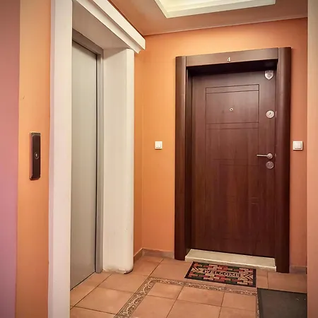 Modern & Cozy For 4 Guests In Sofia, Lozenets *